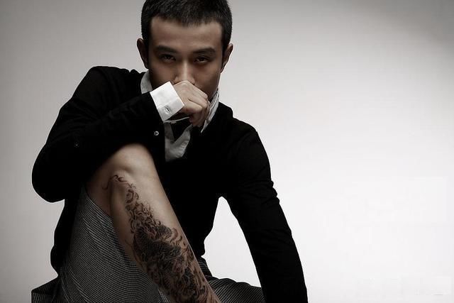 为什么卓伟老是爆料明星丑闻但是没人敢收拾他