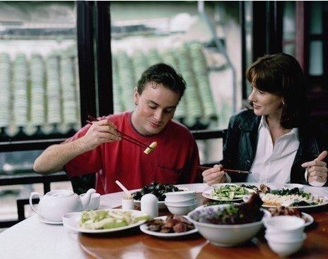 如何评价中国菜?外国网友:全世界只有法国菜能