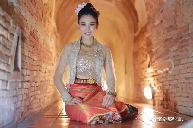 老挝筒裙、越南奥黛、泰国丝绸,三国国服你更