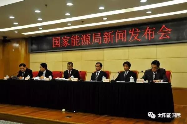 光伏行业面临失业潮 分布式光伏装机计划腰斩