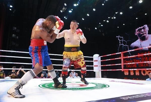 重量级拳击比UFC关注度高,张君龙没拿过世界