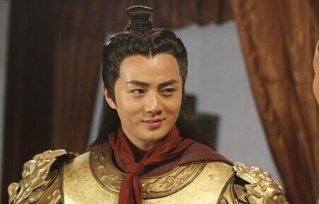 一个朝代选一位最杰出的皇帝,总共产生了10位