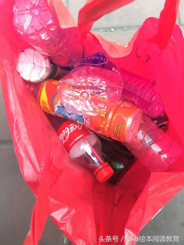 孩子不愿上学怎么办?这位泰国妈妈的教育方法