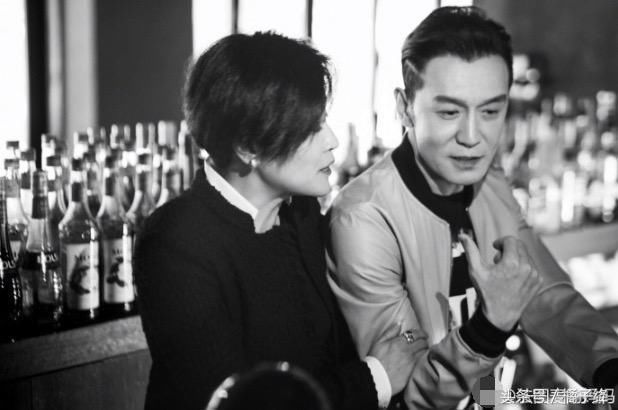 李咏50岁生日换发型简直不要太帅,哈文公开示