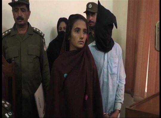 女子与情人合谋毒杀丈夫 不料却毒死丈夫一家15人 女子与情人合谋毒杀丈夫 不料却毒死丈夫一家15人