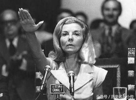 此人77岁做阿根廷总统,让42岁妻子做副总统,自