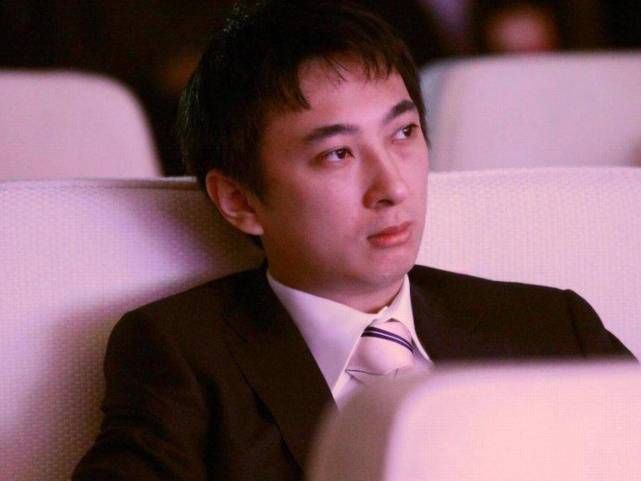 他身价超王健林,一天赚60多亿,座驾仅仅是一辆