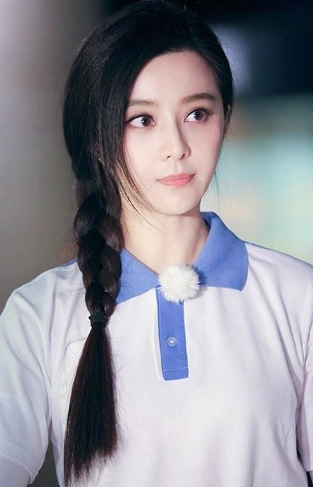 迪丽热巴邓伦上演高甜Kiss杀,却被低马尾抢了