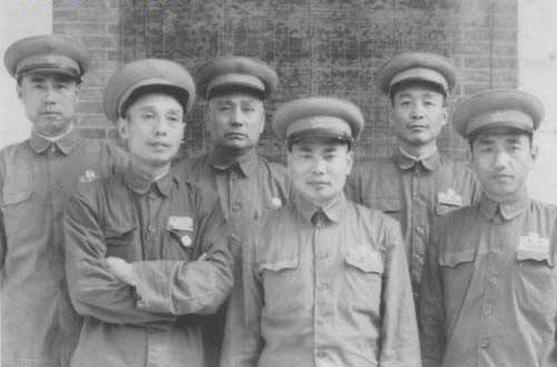 对军区领导岗位,明确最高年龄限制时,离职老将