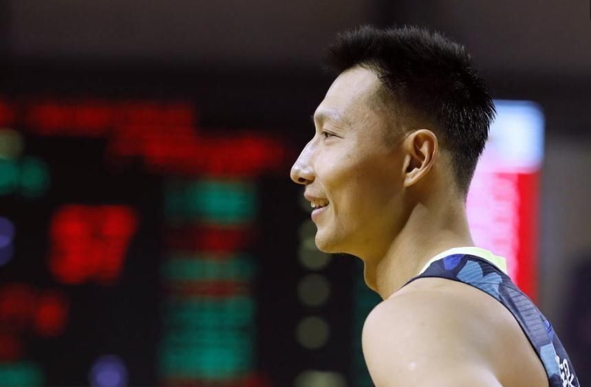 CBA第19轮,辽宁人强马壮内线雄厚,广东依赖易