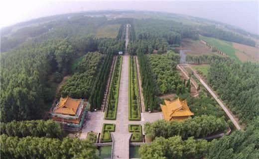 中国最牛的祖坟,出了16个皇帝,高铁都要绕道走