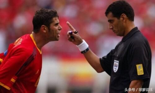 盘点世界杯十大黑哨,02年的韩国独占三席