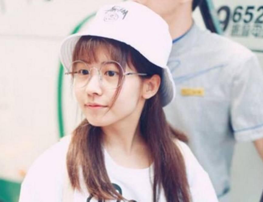 《创造101》选手素颜曝光,杨超越成路人,吴宣