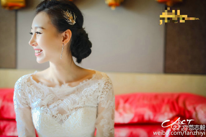 范志毅再当爹!小17岁娇妻曝海量美照 范志毅再当爹!小17岁娇妻曝海量美照