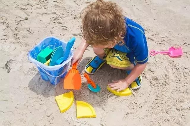 国外数百名育儿达人挑选:0-3岁必备的17种玩具