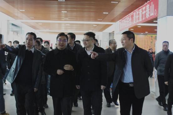 阳江市启动2018年青年志愿者服务春运暖冬行