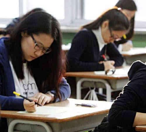 高考!看完今年的高考数学题,网友称:还好毕业早