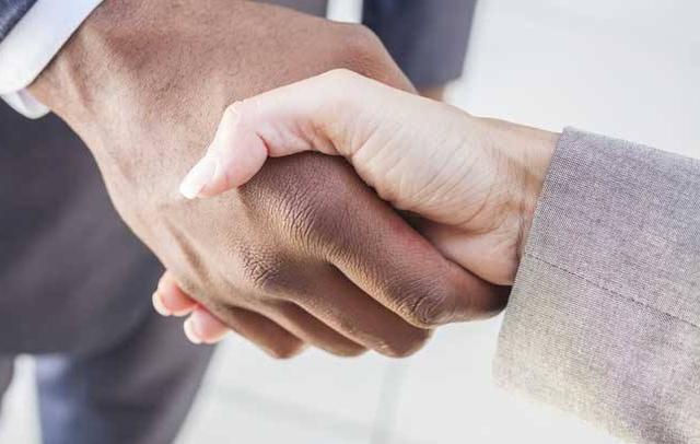 销售中客户说考虑下,两招话术拿下订单!