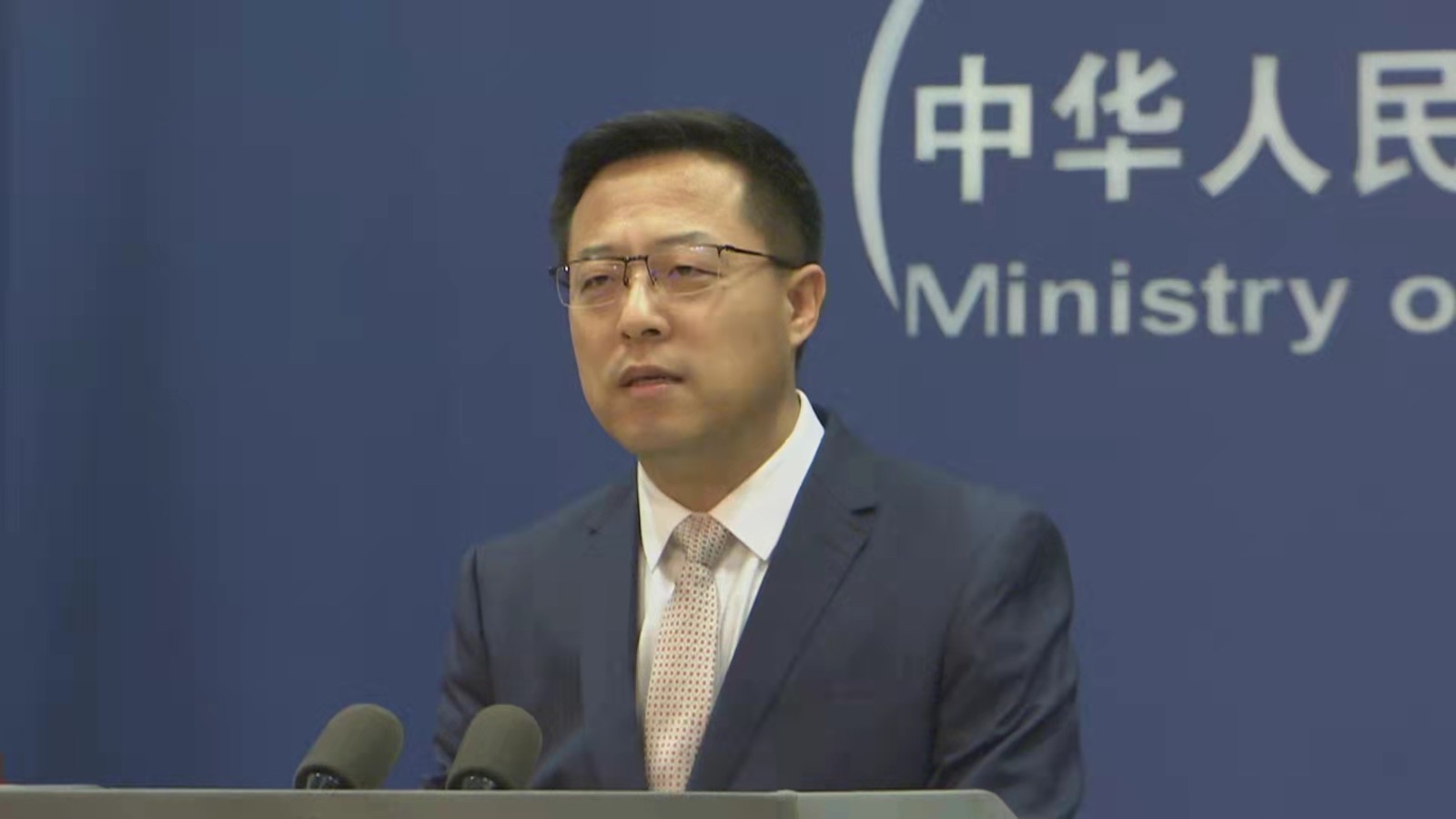 外交部:北京冬奥会开幕式由谁担任主火炬手轮不到美方说三道四 外交部:北京冬奥会开幕式由谁担任主火炬手轮不到美方说三道四