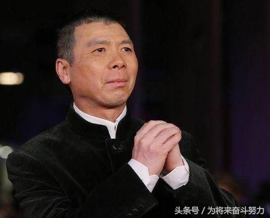 冯小刚微博发文评价《我不是药神》,最后四字