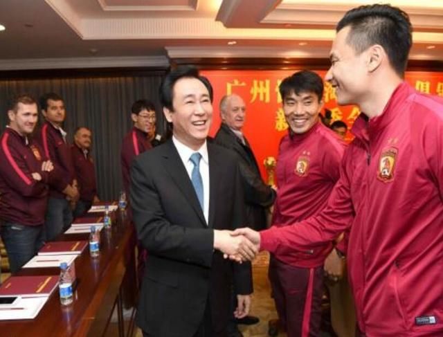 广州恒大一招再现中超神操作,西班牙青训为中