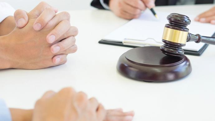 员工旷工3天被解雇一审获赔9.8万:公司未告知工会 违法 员工旷工3天被解雇一审获赔9.8万:公司未告知工会 违法