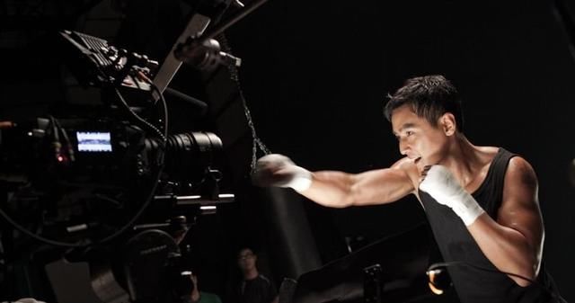 吴彦祖肌肉照合集,健身的吴彦祖最帅,你们觉得