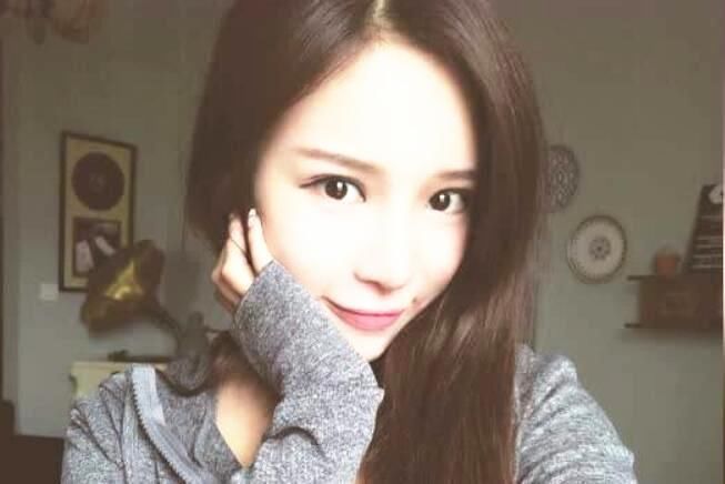 高学历小姑姐瞧不起初中毕业的我,三年后我们