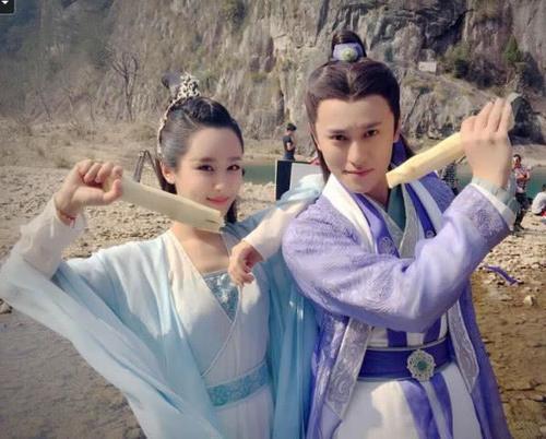 杨紫伤心秒删微博,工作室证实与秦俊杰分手!网