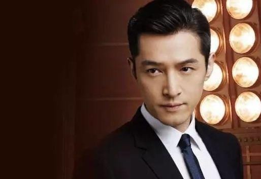 胡歌为何不开工作室,仍然签约唐人影视,只为那