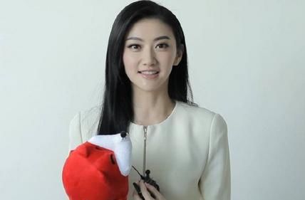 杨蓉算是娱乐圈混的不错的,她们才是万年不红