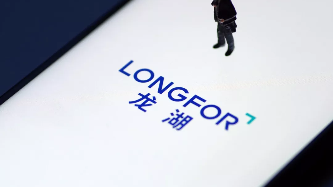 龙湖又爆雷？成都蜀郡业主：物业价格暴涨超50% 电梯频发生事故