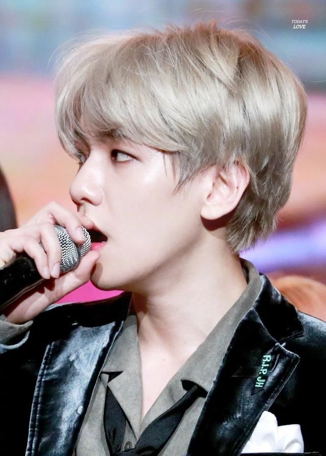 我是真的怕抑郁症边伯贤鼓励抑郁症粉丝却被