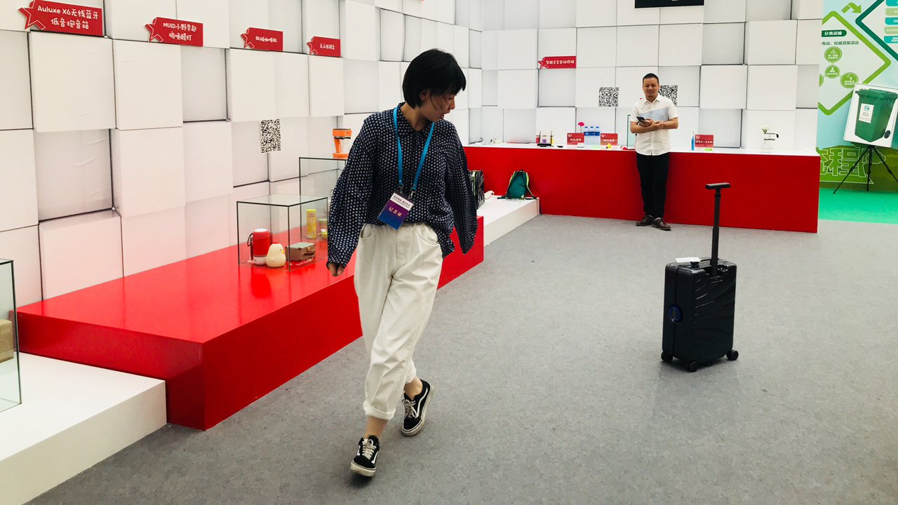 创意生活点个赞!行李箱有 创意生活点个赞!行李箱有