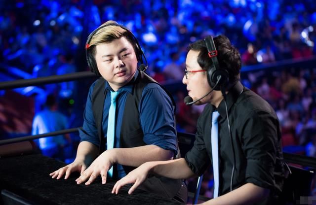 离开斗鱼的第一天:LOL西卡深夜煽情,却被发现