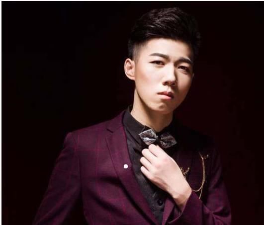 英雄联盟最受欢迎主播:骚男垫底,大司马榜上无