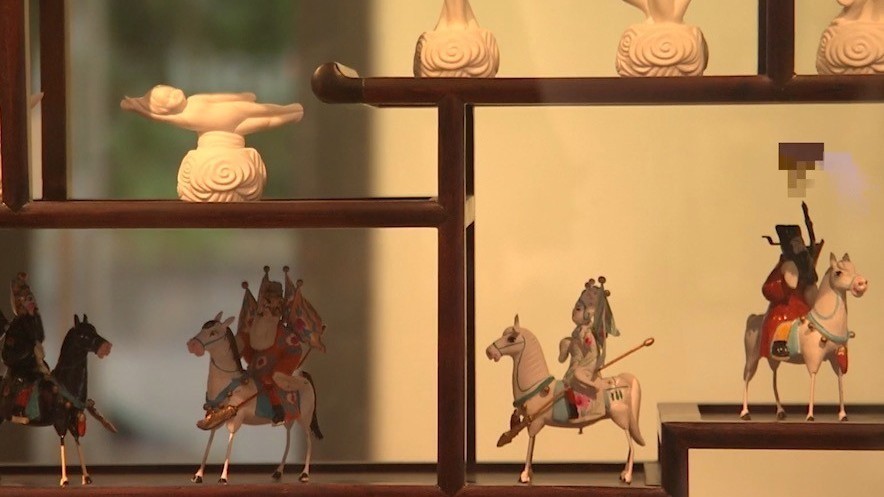 老北京兔爷、京剧服饰、北京绢人……北京冬奥村展示100多件非遗展品 老北京兔爷、京剧服饰、北京绢人……北京冬奥村展示100多件非遗展品