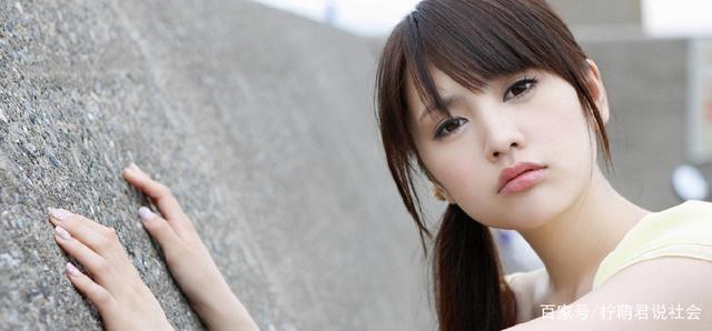 女子到医院做妇科检查,下体却被男医生弄出血