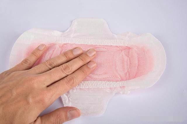 女人多少岁绝经才算正常?女人绝经前的4大征