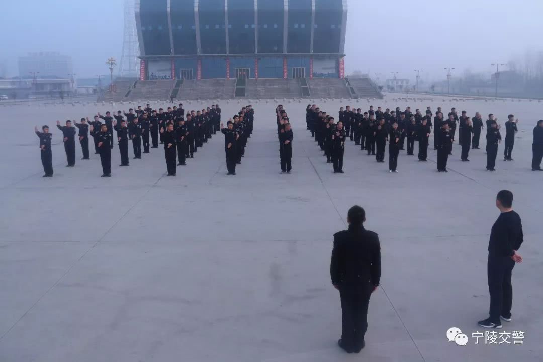 宁陵交警积极开展春季岗位大练兵活动