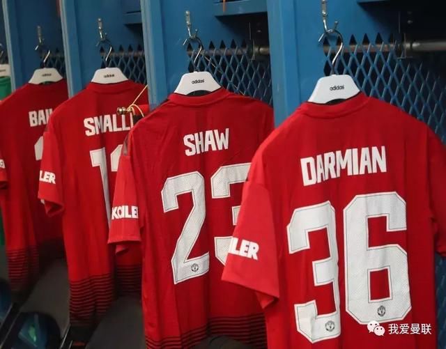 曼联官宣一线队号码:罗霍改穿16号,6小将正式