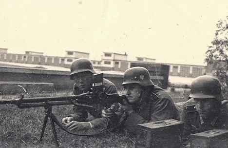 二战德军机枪就MG34\/42? 捷克式:我也混过德