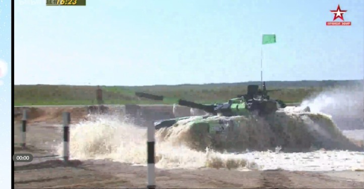 俄坦克大赛中国坦克跑圈破记录 暂居第一 俄坦克大赛中国坦克跑圈破记录 暂居第一