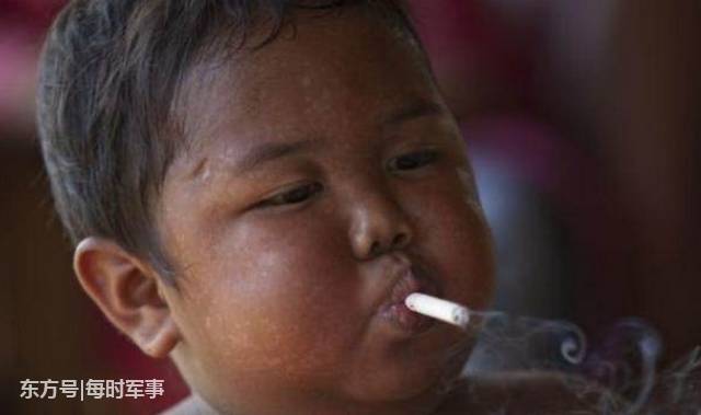 2岁小孩一天竟要抽40根烟!现在8岁长成这样 这是要成仙 2岁小孩一天竟要抽40根烟!现在8岁长成这样 这是要成仙