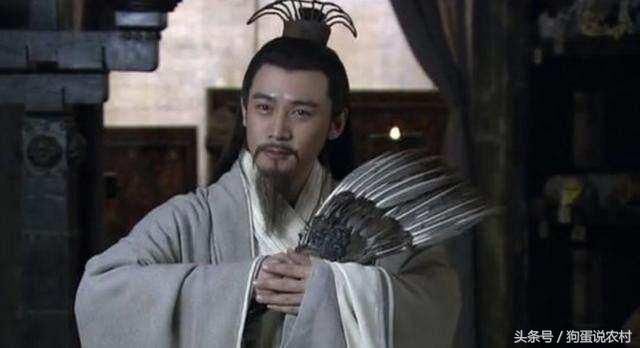 为何在诸葛亮的一生中,他总是拿着一把鹅毛扇
