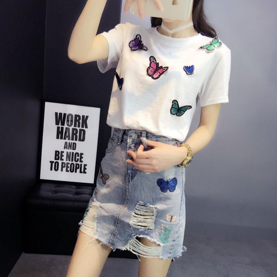 丑不是因为胖,牛仔裙搭配雪纺衬衣,穿出青春飞