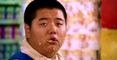 从《少林足球》到《功夫》林子聪都是周星驰身边御用的配角,类似之前