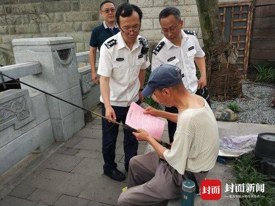 成都春季禁渔期查处偷钓者,不到三个月劝离23