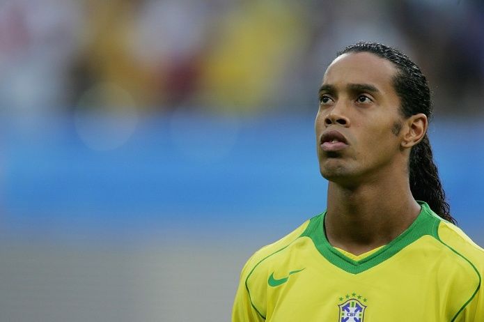 实况足球全系列各位置历史最强球员 梅西C罗竟