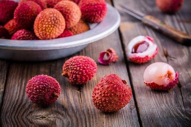 老婆可能是杨贵妃转世,老梦见荔枝树,她还真把